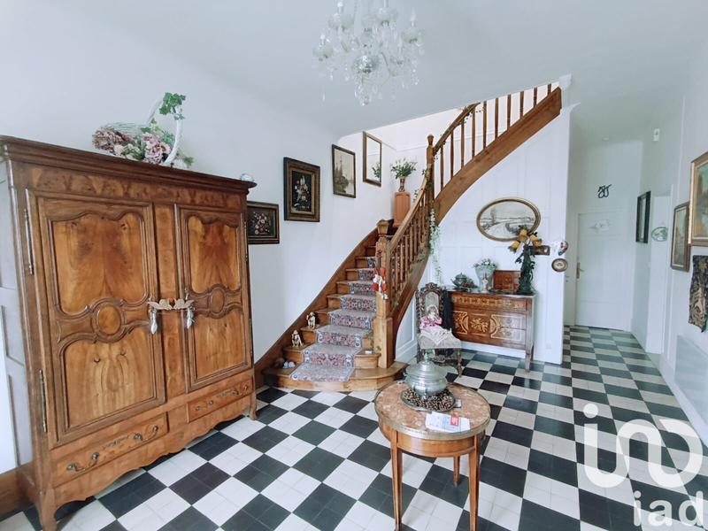 Maison de maîtres - 250 m² - 8 pièces