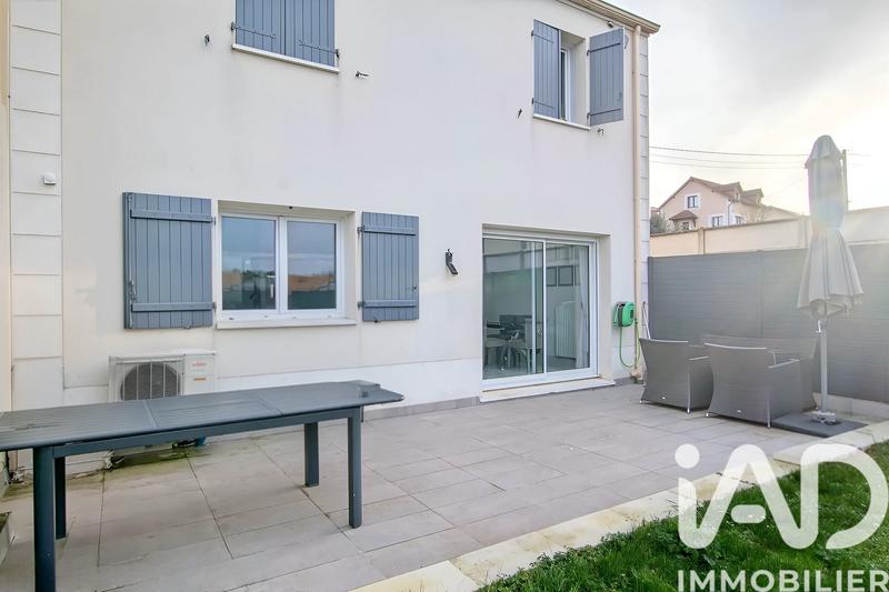 Maison - 100 m² - 6 pièces