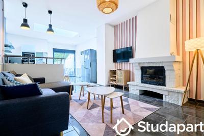 Chambre - 12 m² - 1 pièce