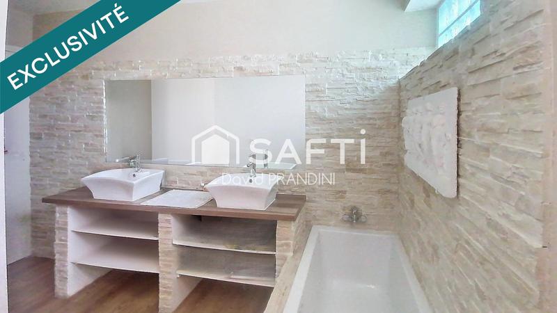 Maison - 195 m² - 8 pièces