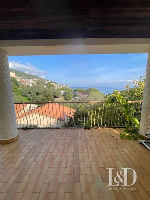 Maison - 185 m² - 7 pièces