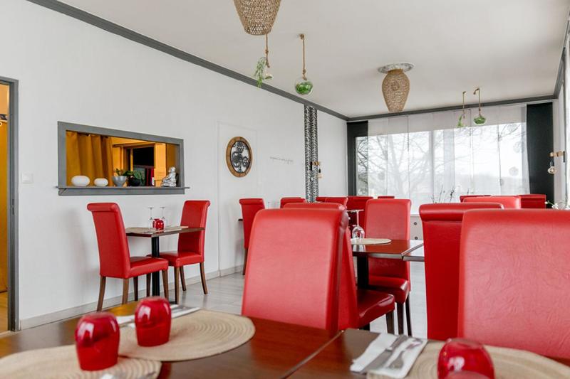 Maison - 244 m² - 10 pièces