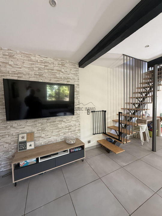 Maison - 98 m² - 4 pièces