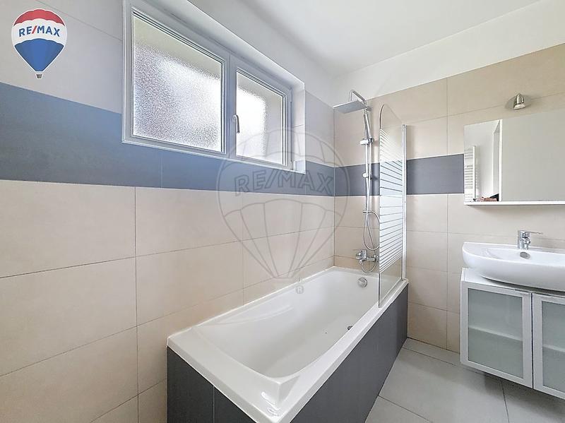 Immeuble - 147 m² - 7 pièces