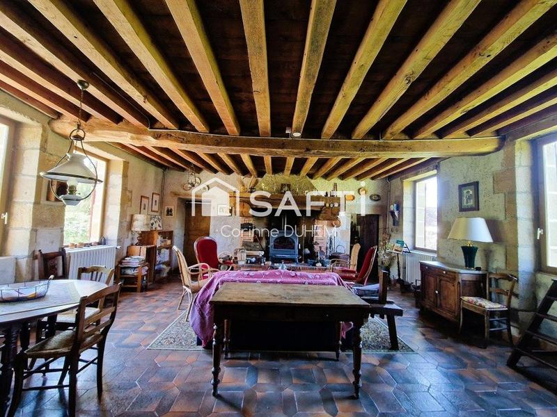 Maison - 95 m² - 5 pièces