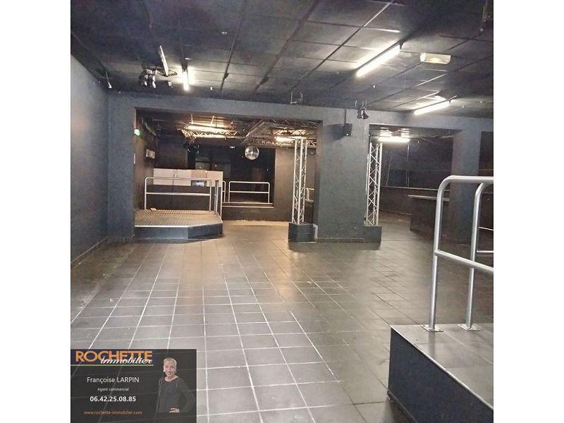 Local commercial - 707 m² - 6 pièces