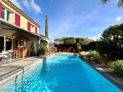 Maison - 160 m² - 6 pièces