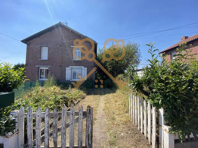 Maison - 85 m² - 4 pièces