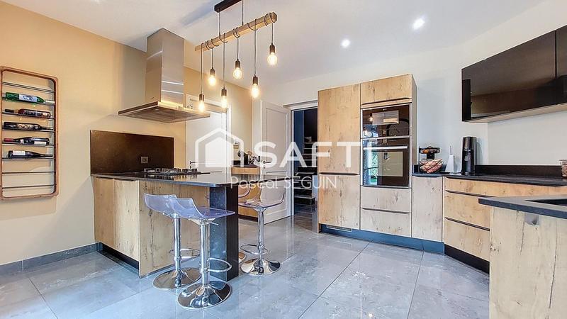 Maison - 154 m² - 4 pièces