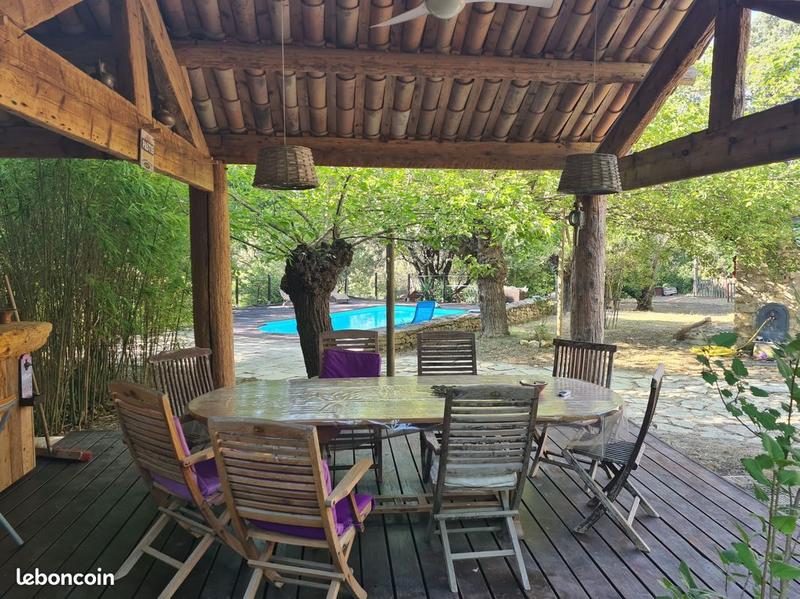 Mas - 131 m² - 5 pièces