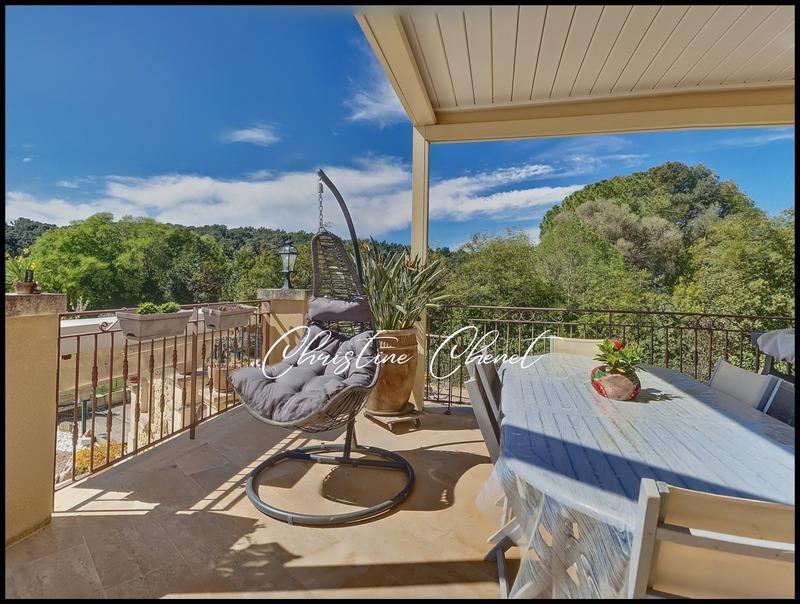 Maison - 174 m² - 5 pièces