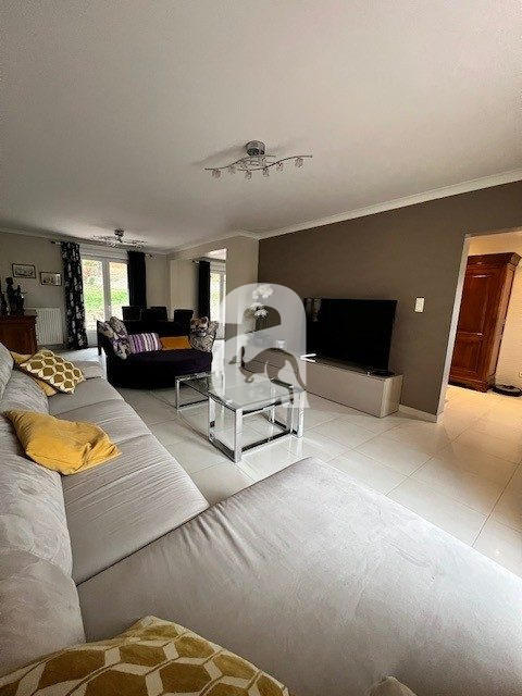 Maison - 165 m² - 8 pièces