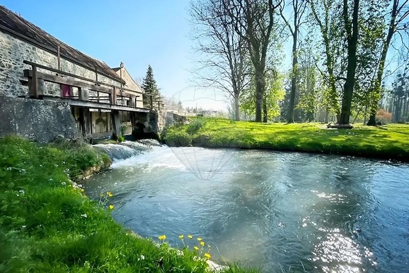 Maison - 242 m² - 6 pièces