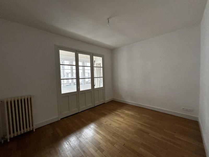 Appartement - 90 m² - 4 pièces