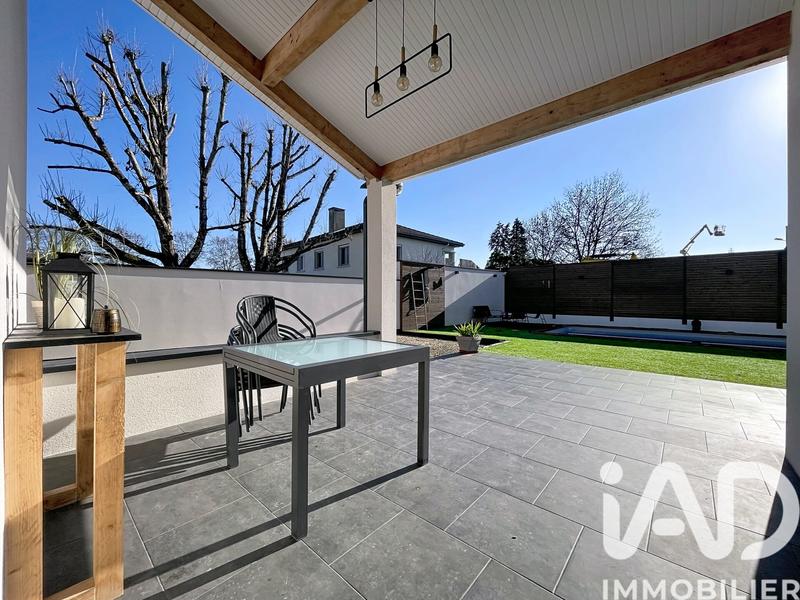 Maison - 162 m² - 6 pièces