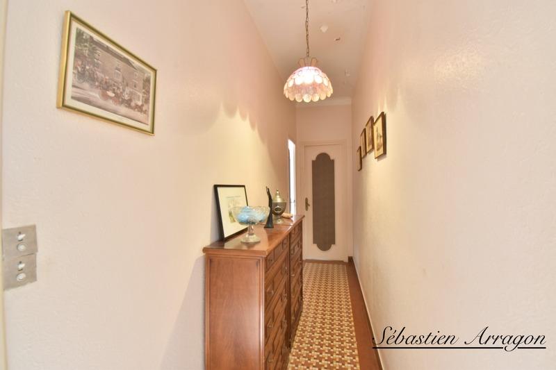 Maison - 229 m² - 8 pièces