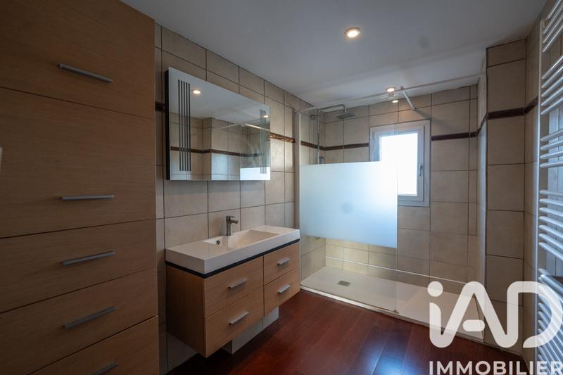 Maison - 152 m² - 8 pièces