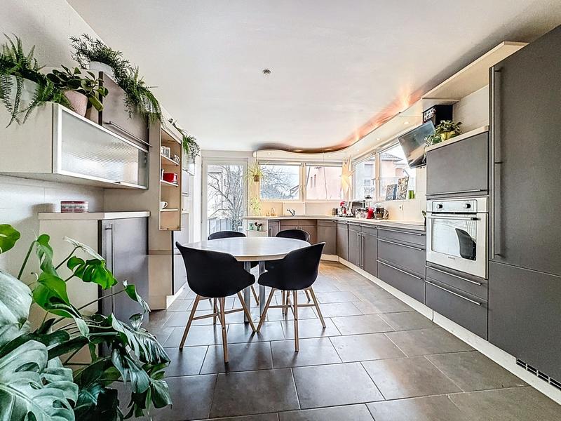 Maison - 155 m² - 5 pièces