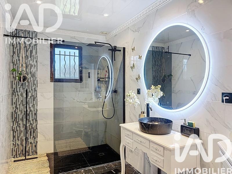 Maison - 84 m² - 5 pièces