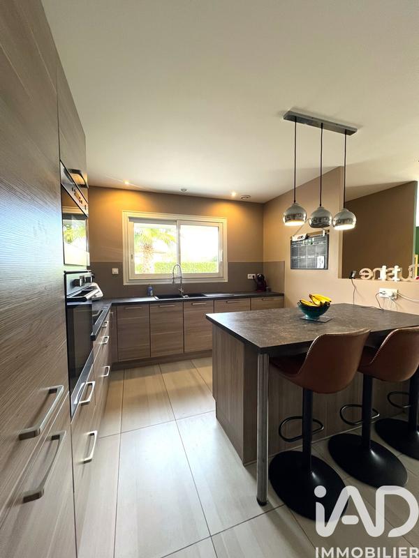 Maison - 122 m² - 5 pièces