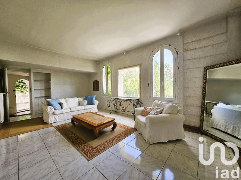 Maison - 240 m² - 10 pièces