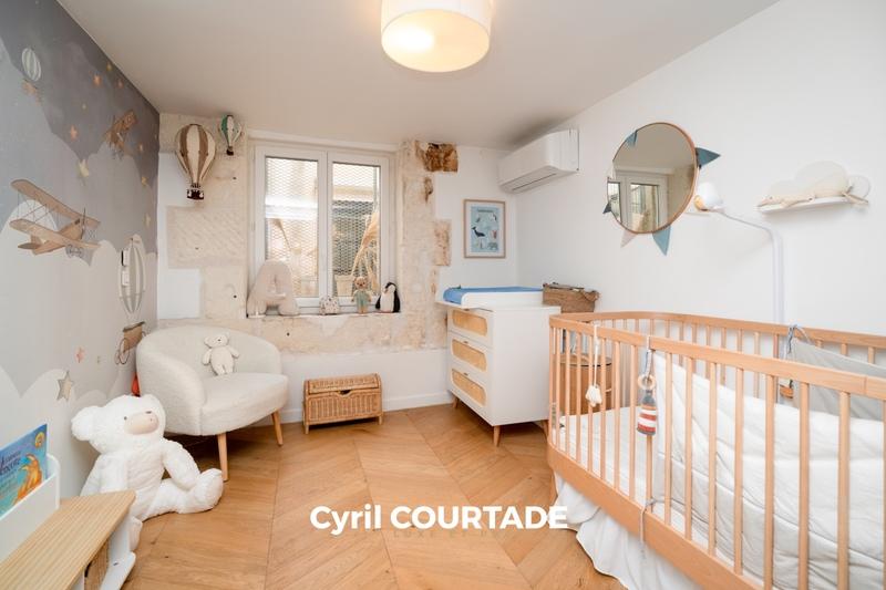 Appartement bourgeois - 130 m² - 4 pièces