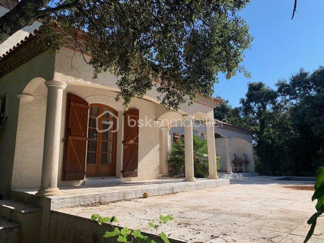 Villa - 140 m² - 5 pièces