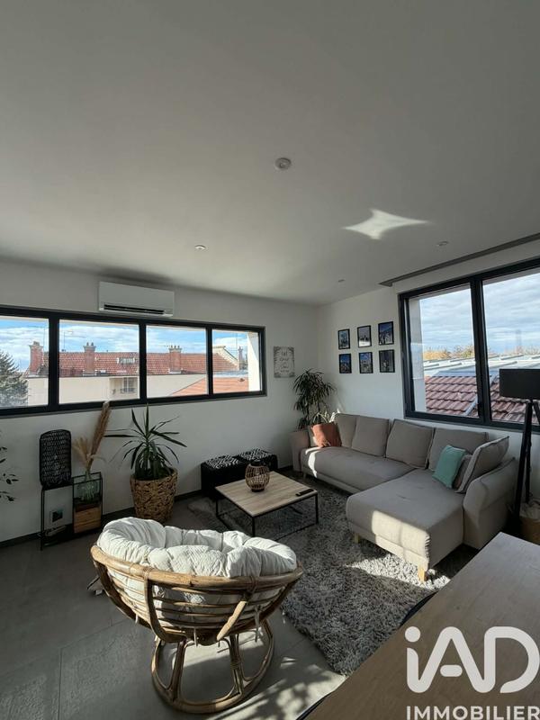 Loft - 72 m² - 4 pièces