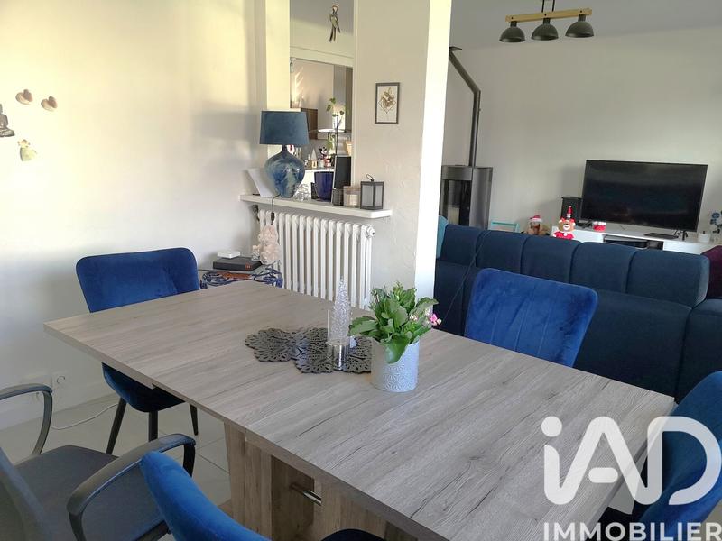 Maison - 95 m² - 5 pièces