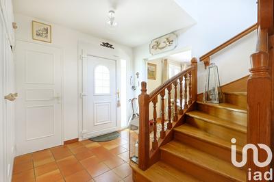 Maison - 203 m² - 9 pièces