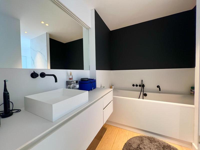 Maison - 255 m² - 6 pièces