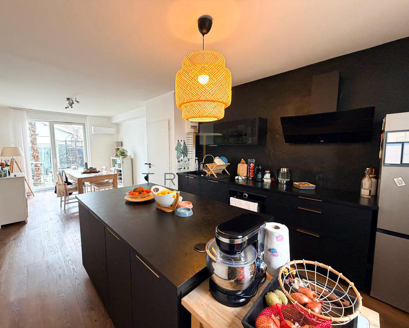 Maison - 148 m² - 6 pièces