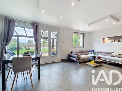 Maison - 92 m² - 5 pièces