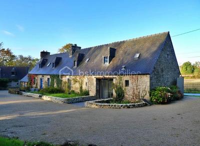 Longère - 261 m² - 14 pièces