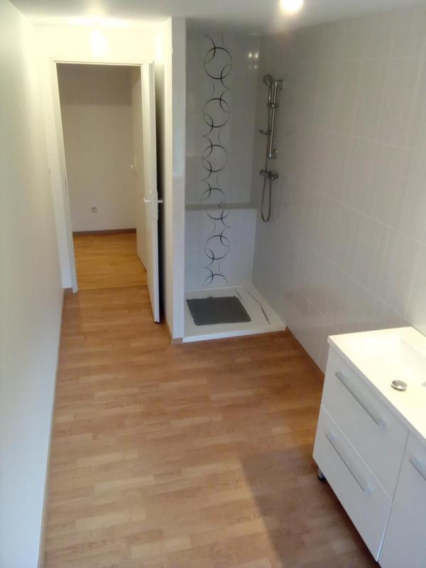 Maison - 305 m² - 9 pièces