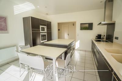 Maison - 176 m² - 5 pièces