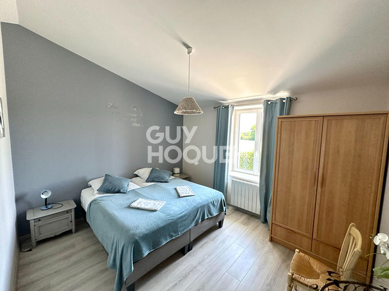 Maison - 225 m² - 9 pièces