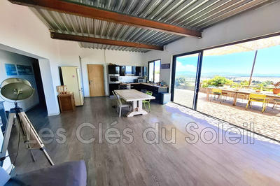 Maison - 131 m² - 4 pièces