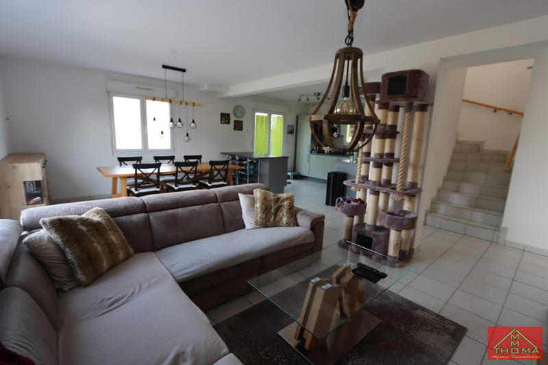 Maison - 110 m² - 6 pièces