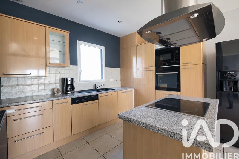 Maison - 95 m² - 4 pièces