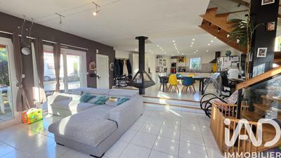 Maison - 170 m² - 8 pièces