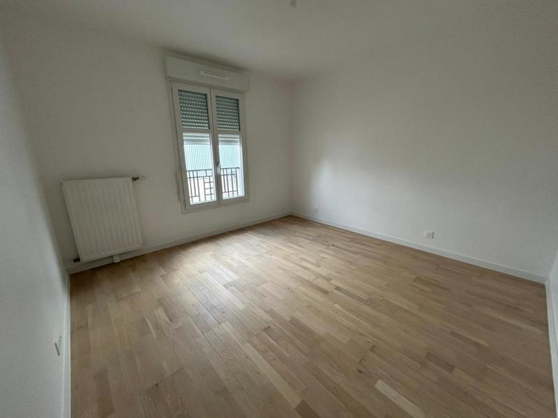 Appartement - 90 m² - 4 pièces
