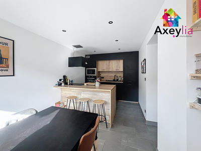 Maison - 88 m² - 4 pièces