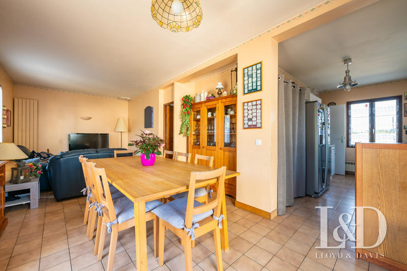 Maison - 105 m² - 5 pièces