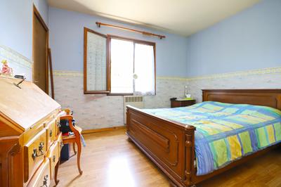 Maison - 99 m² - 5 pièces