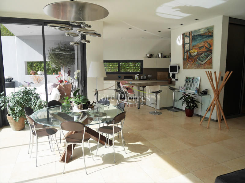 Villa - 178 m² - 6 pièces