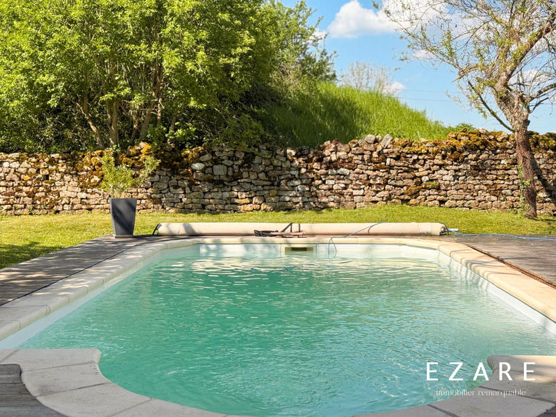 Maison - 380 m² - 11 pièces