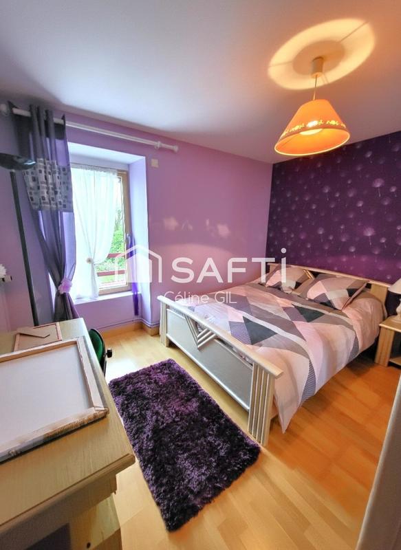 Maison - 228 m² - 10 pièces