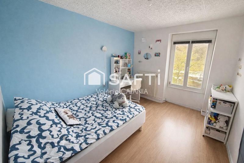 Maison - 137 m² - 5 pièces