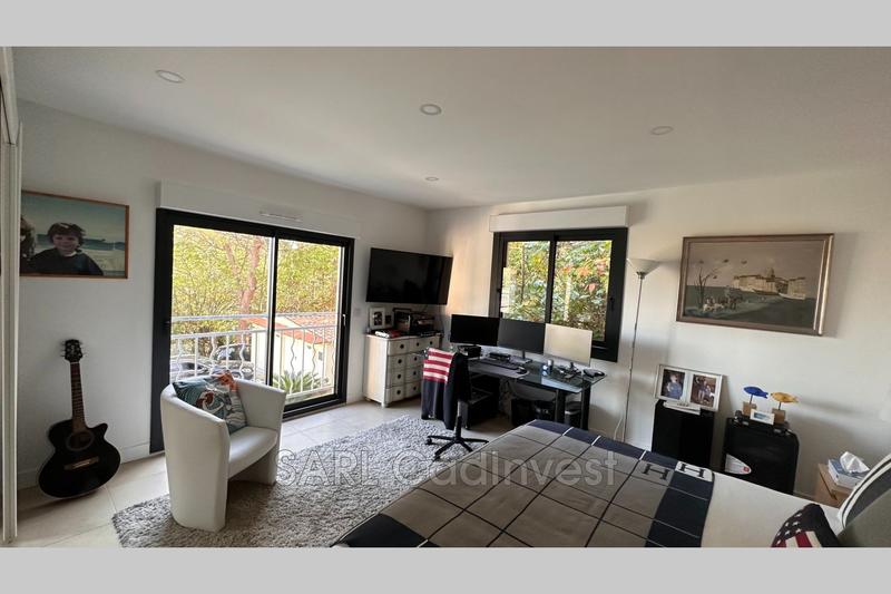 Maison - 380 m² - 8 pièces